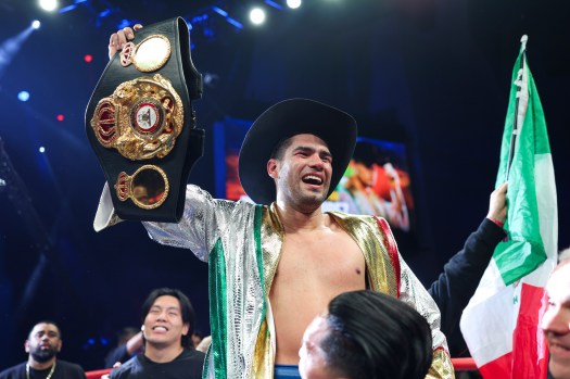 Gilberto “Zurdo” Ramirez made history on Saturday, becoming the first Mexican national to claim a boxing world championship title at cruiserweight. (Photo courtesy of Golden Boy Promotions)
