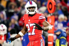 The 29-year-old former Bills first-round pick, who had his 2023 season cut short by a torn Achilles, agrees to a deal worth up to $10 million
